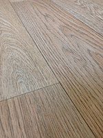 WOOD-EFFECT-VINYL